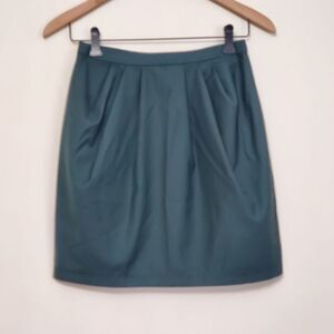 Silence + Noise Green Mini Skirt, sz 2